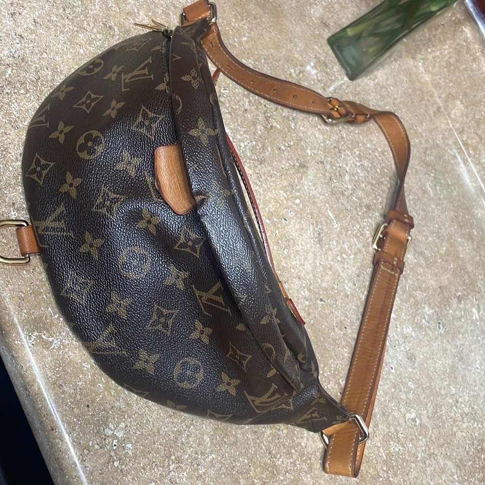 Louis vuttion bumbag worn multiple times